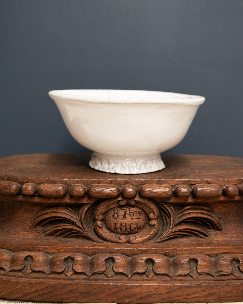 Astier de Villatte Setsuko Acorn Leaf Bowl on Stand