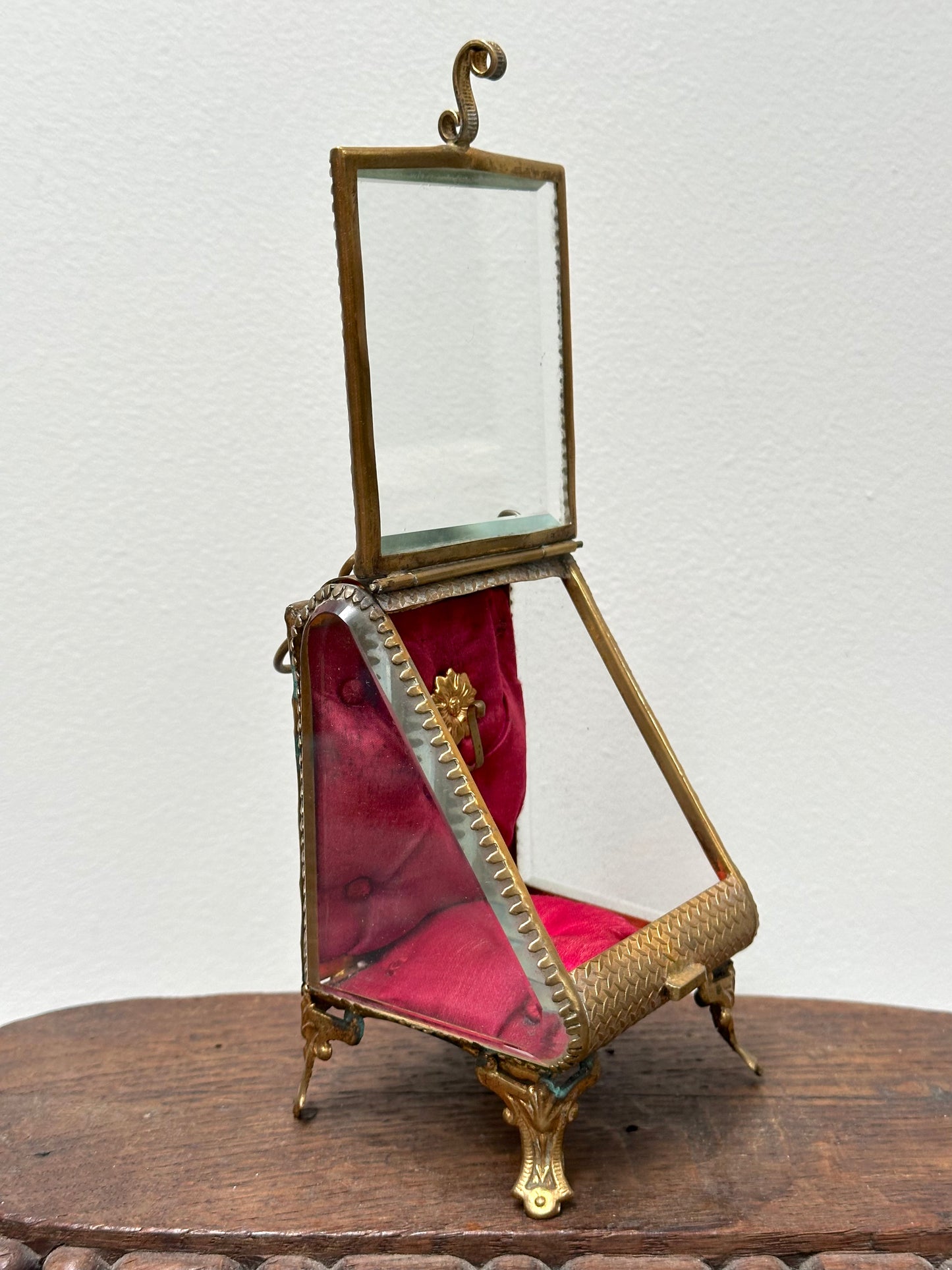 Antique French 'Boîte à Bijoux' Glass Jewellery Box - Triangle - Red