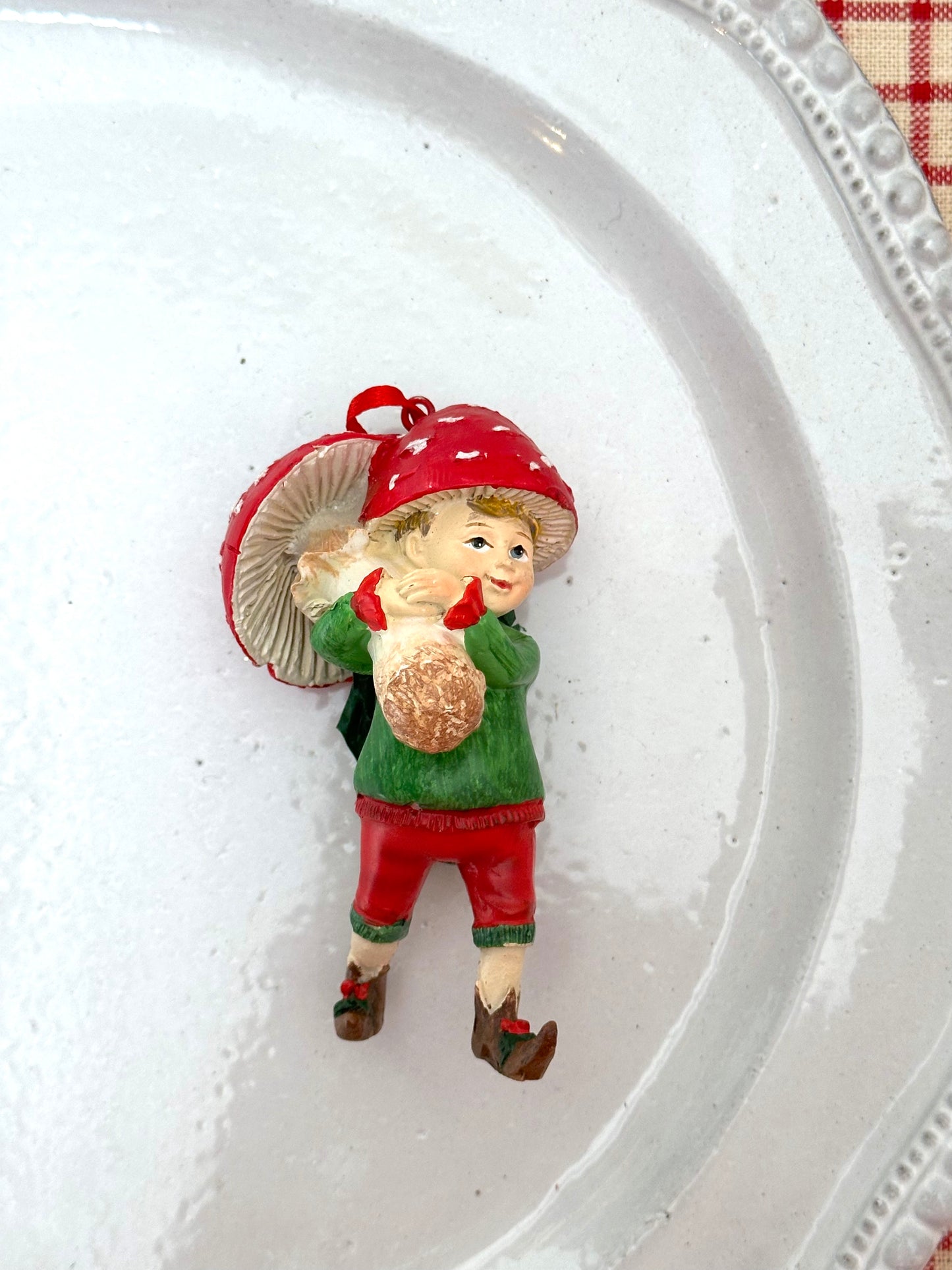 Elf Children Carrying Mushrooms - Christmas Ornament Sets