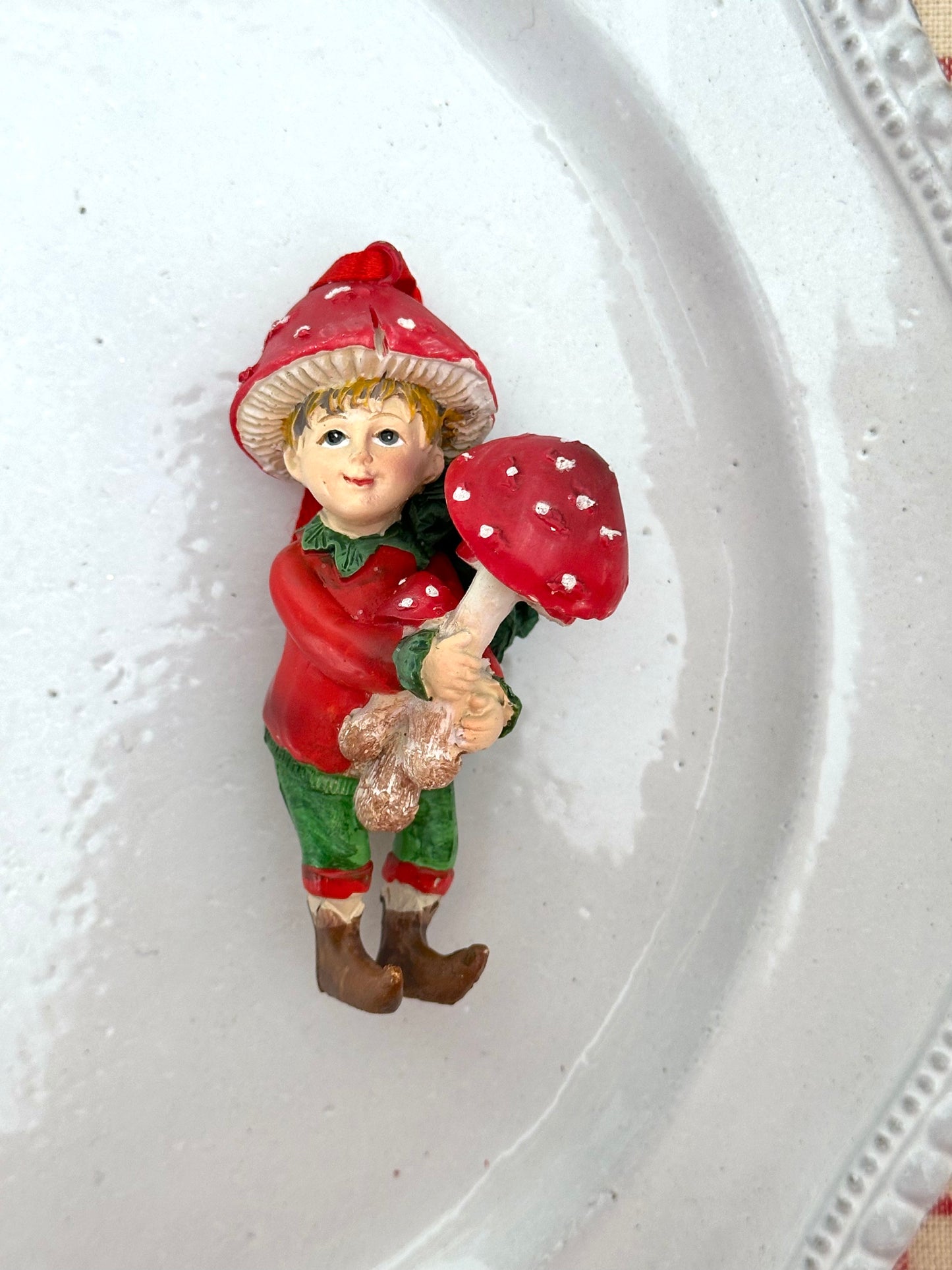 Elf Children Carrying Mushrooms - Christmas Ornament Sets