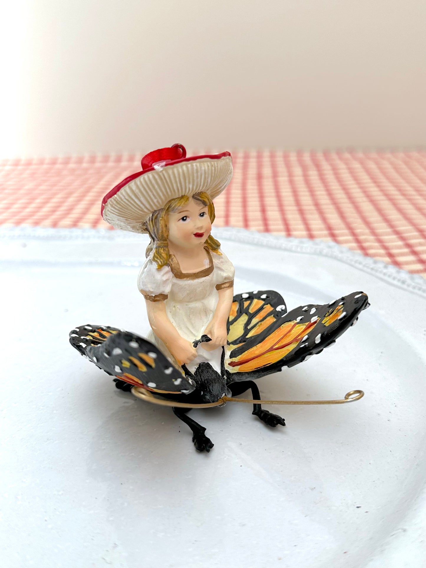 Mushroom Girls On Bee And Butterfly - Christmas Ornament Sets
