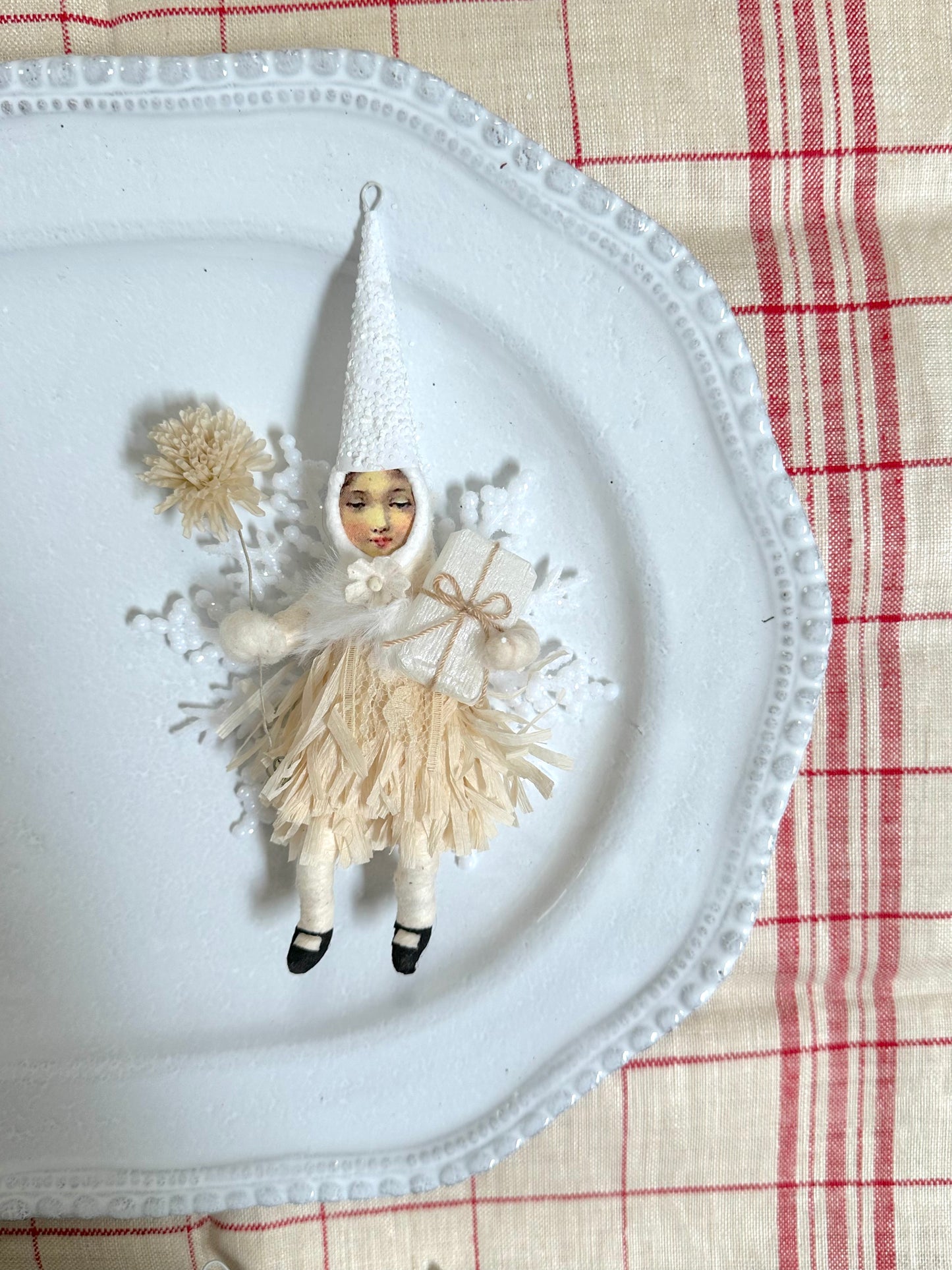 Vintage by Crystal Handspun Cotton Snowflake Children