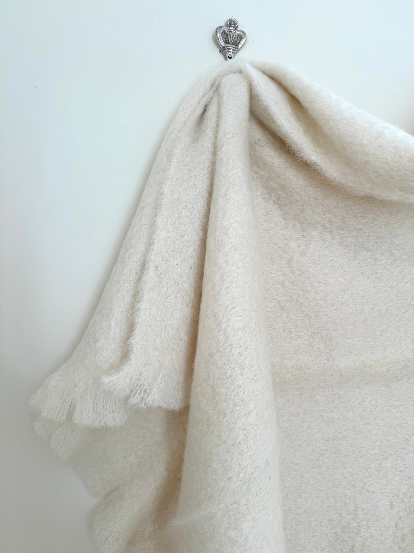 Mantas Ezcaray Natural Mohair Blanket