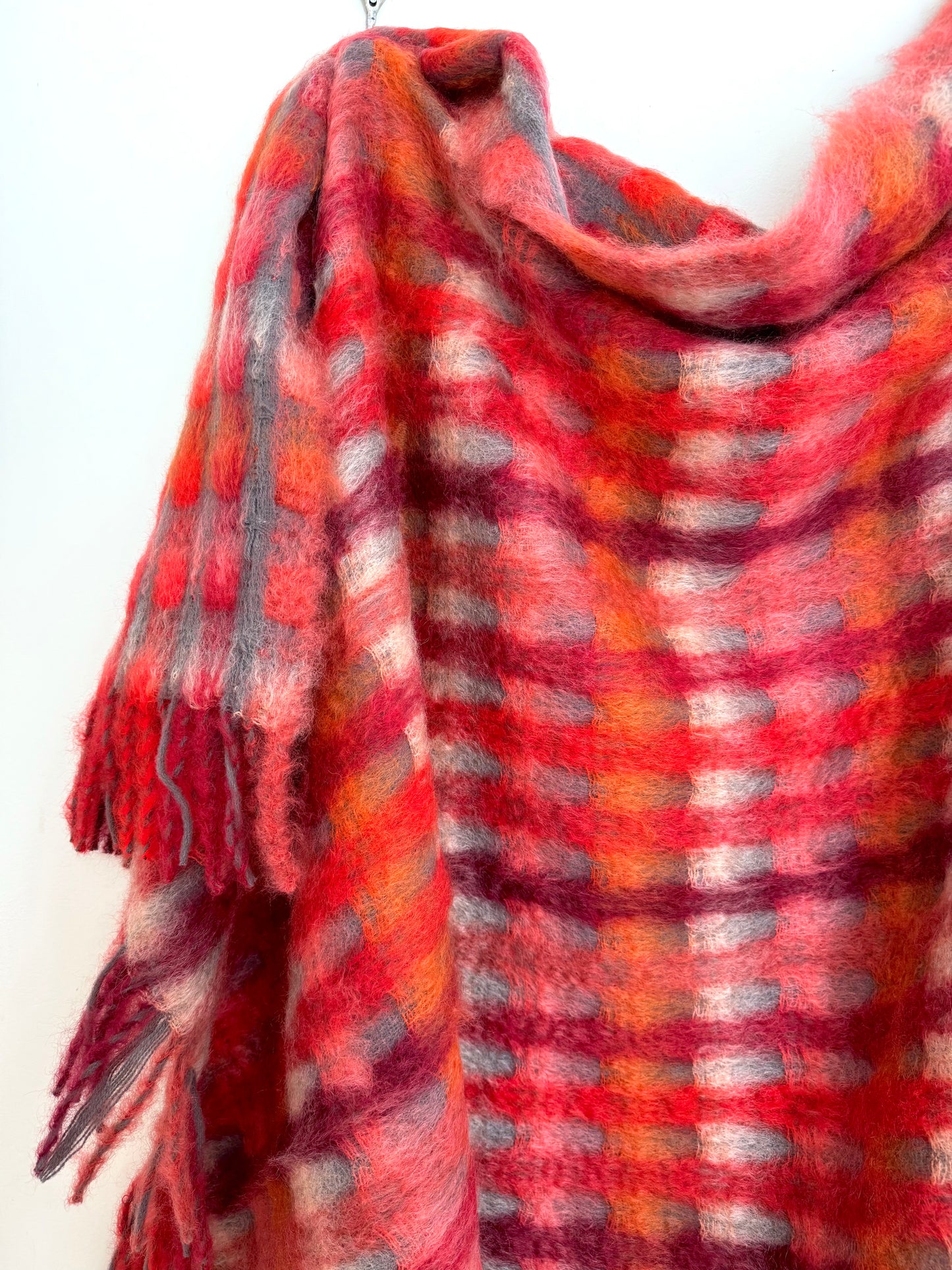 Mantas Ezcaray Red/Pink Mohair Blanket