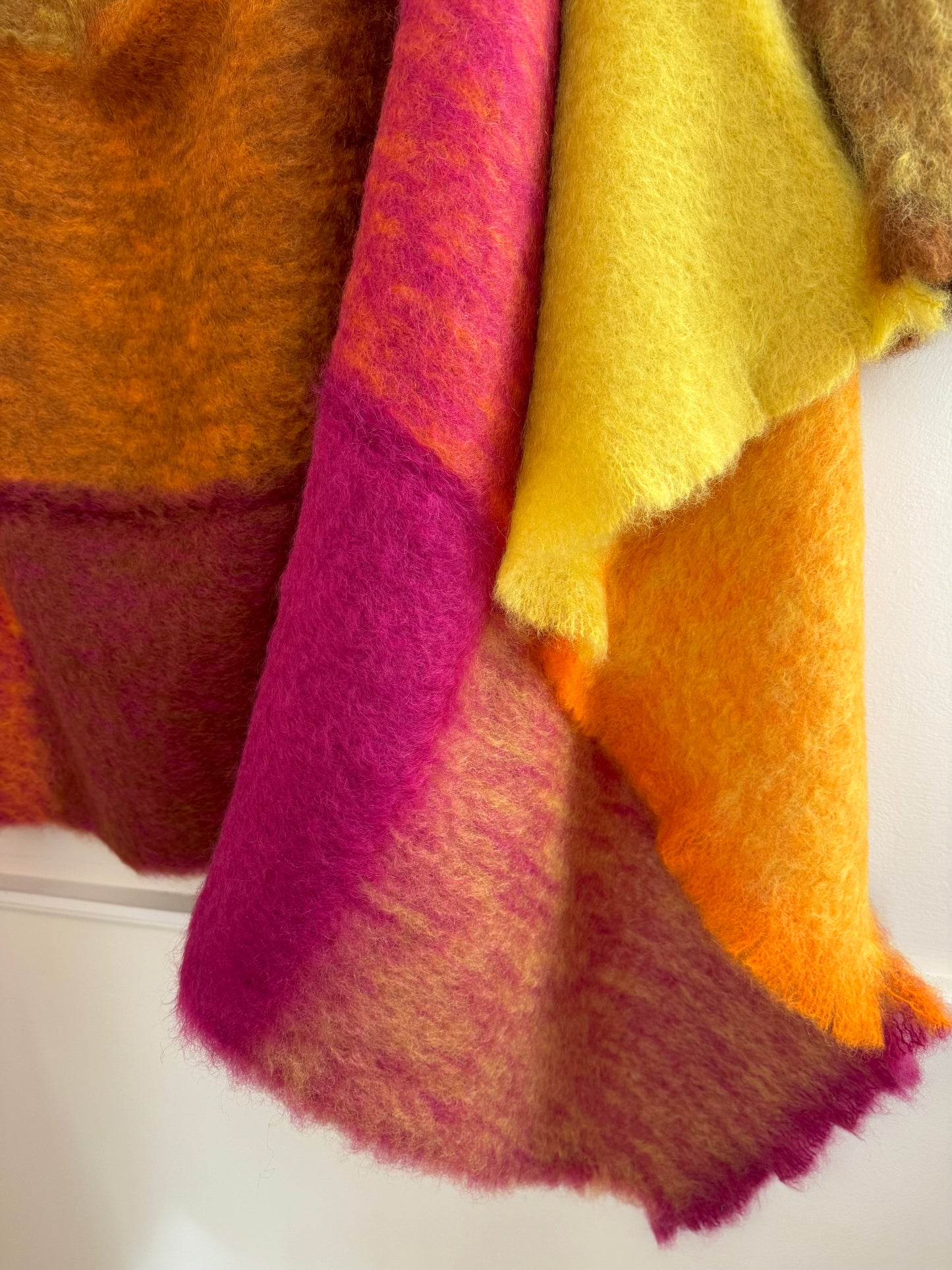 Mantas Ezcaray Pink/Orange Mohair Blanket