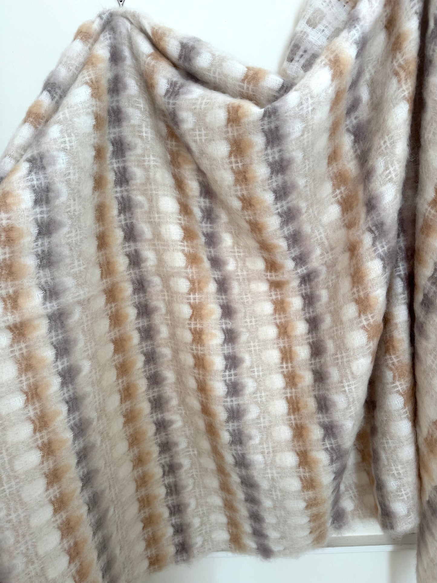 Mantas Ezcaray Ecru/Camel Mohair Blanket