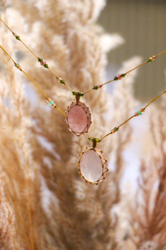Sharing Tibetan Short Necklace Pink Quartz