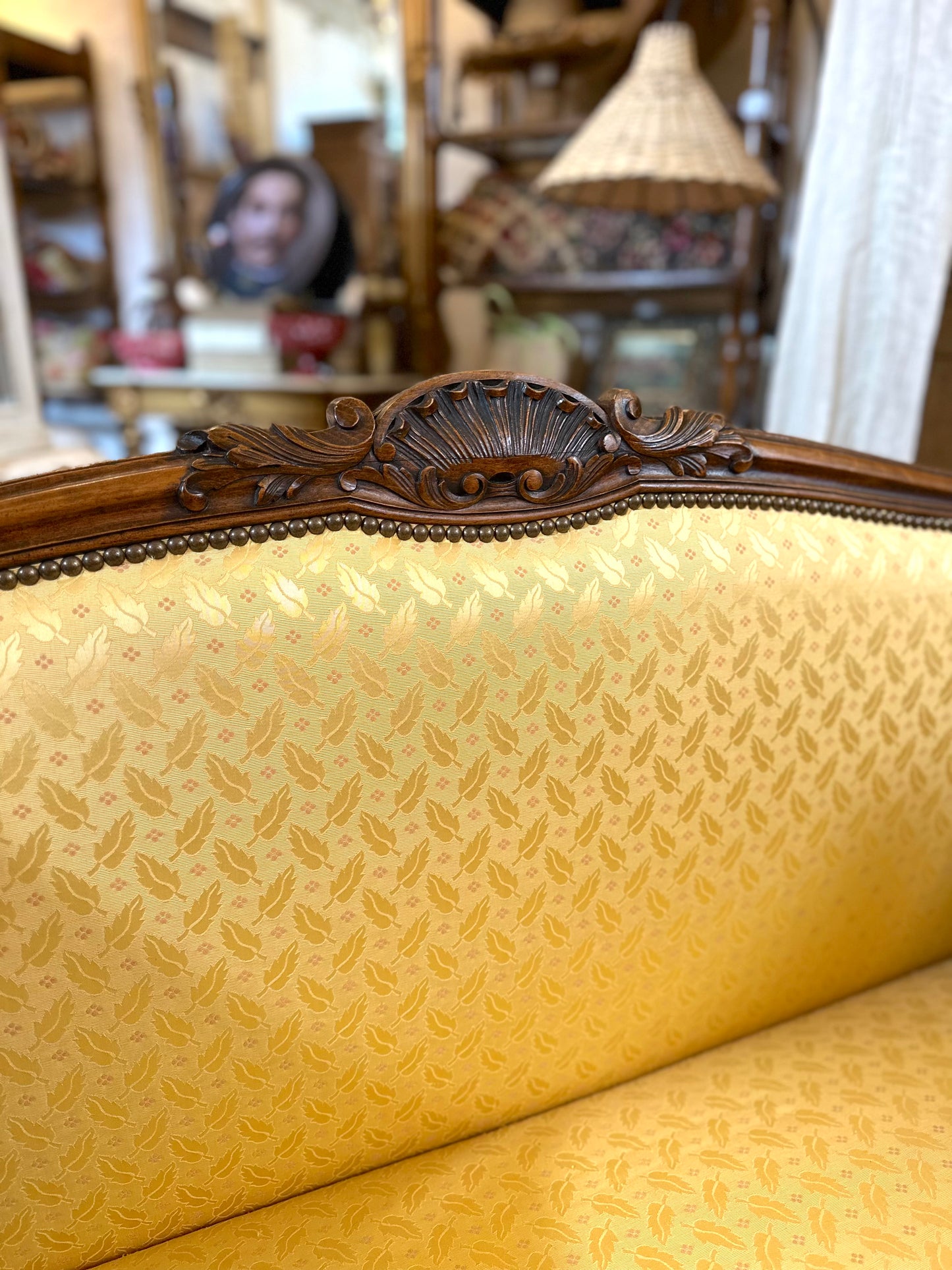 Antique French Louis XV Style Walnut Canapé