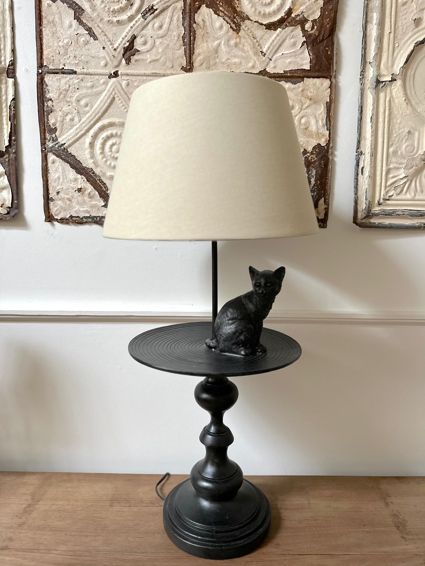 Large European Cat On Stand Lamp