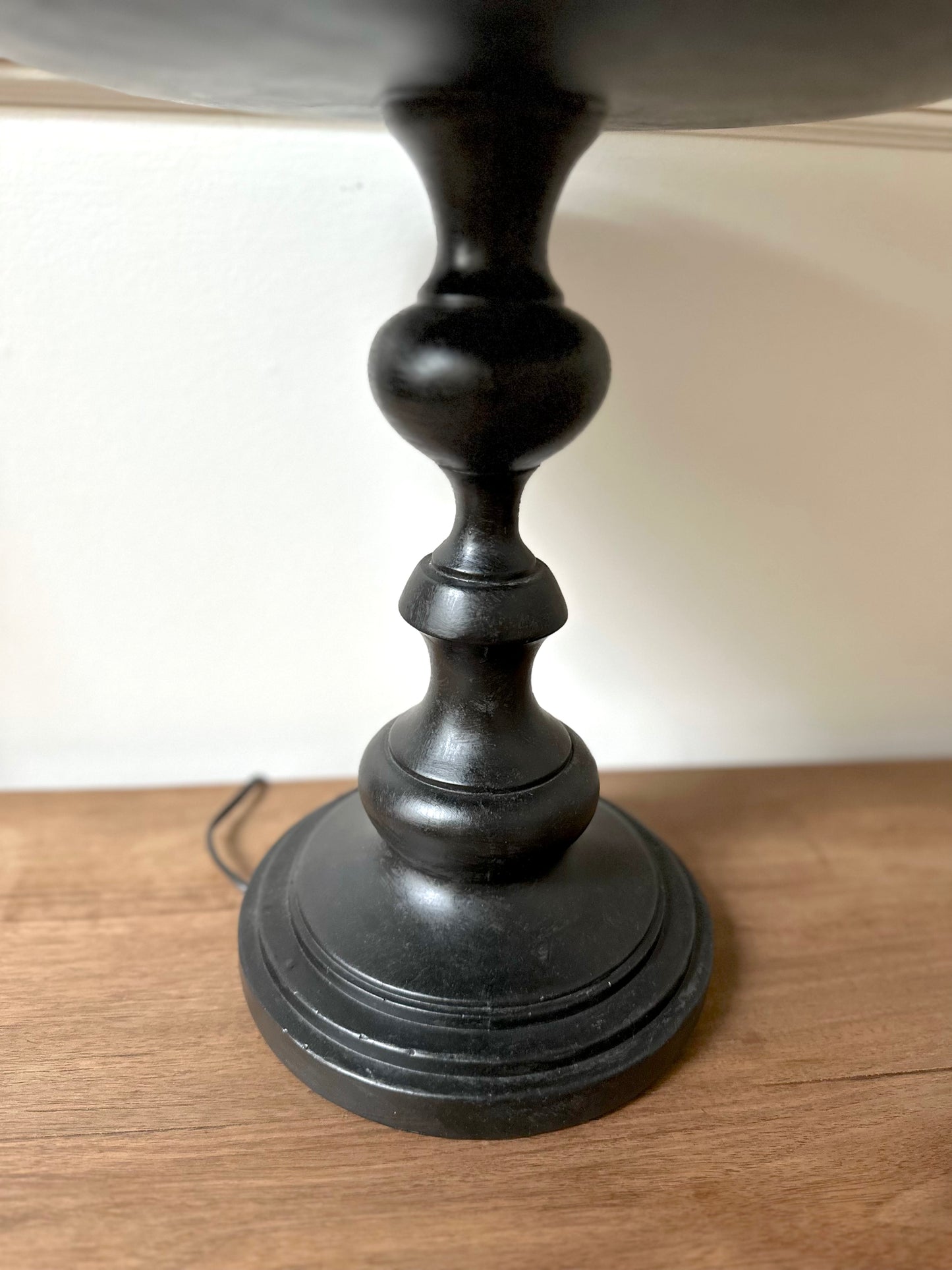 Large European Cat On Stand Lamp