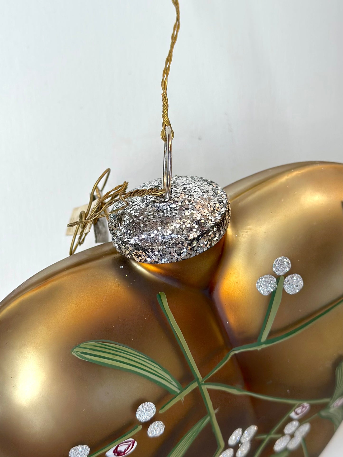 Walther & Co. Large Gold Glass Heart - Mistletoe