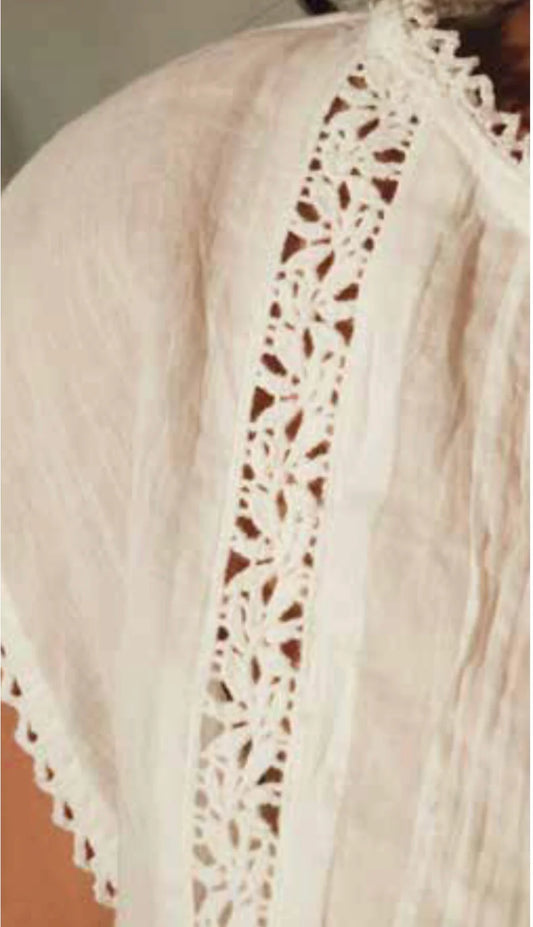 DVE 'Aishani' Cotton Blouse - White Lace