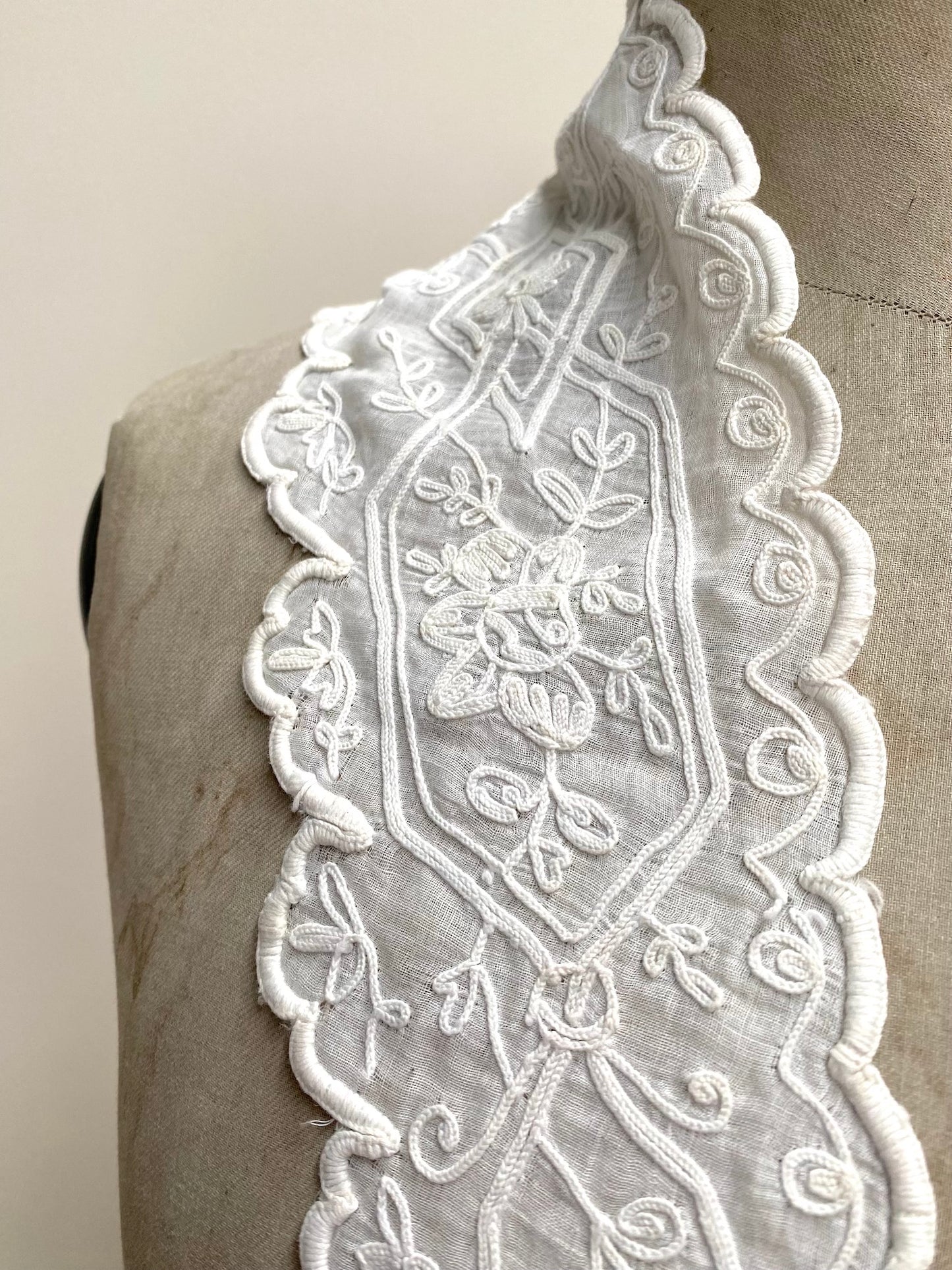 Antique French Floral Cornelli Work Lace Collar