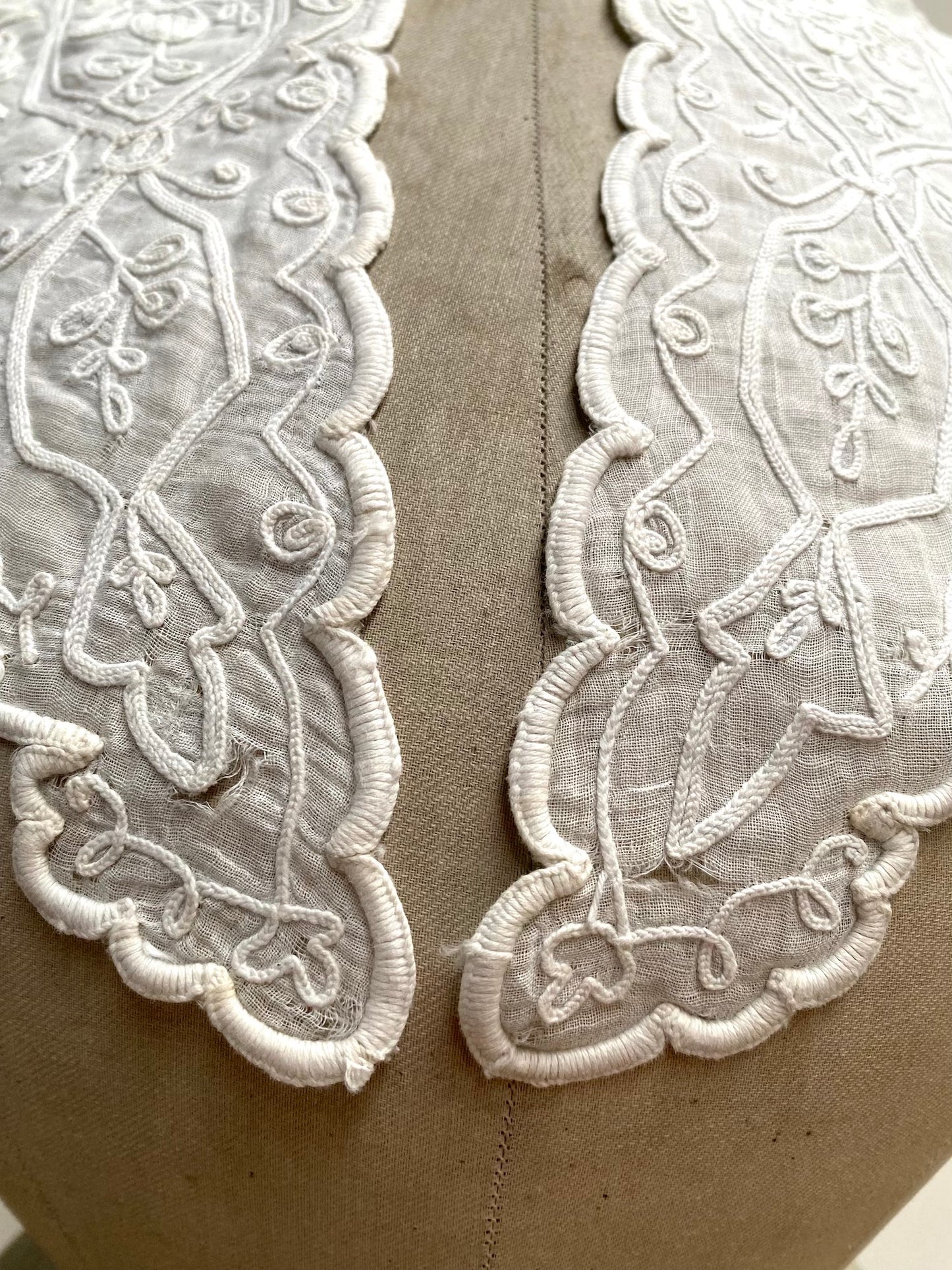 Antique French Floral Cornelli Work Lace Collar