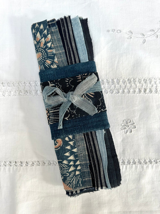 Antique Japanese Fabric Bundle - Indigo Pattern