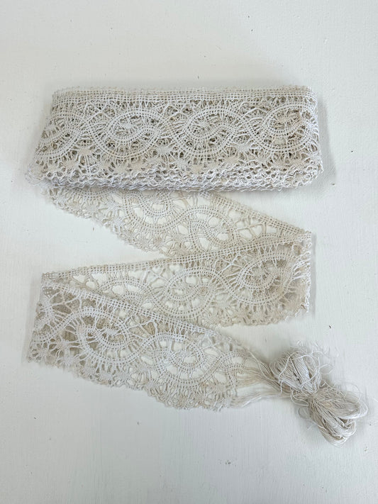 Antique Belgian Cluny Lace Edging