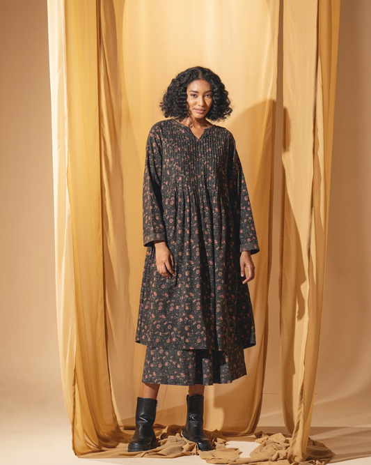 DVE 'Bhavya' Pintuck Dress - Charcoal