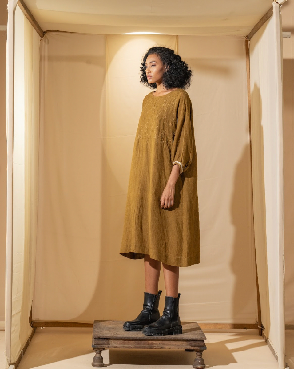 DVE 'Viha' Embroidered Dress - Mustard