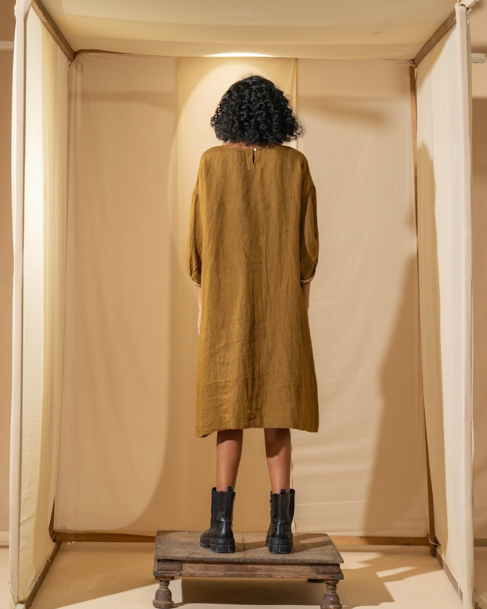 DVE 'Viha' Embroidered Dress - Mustard