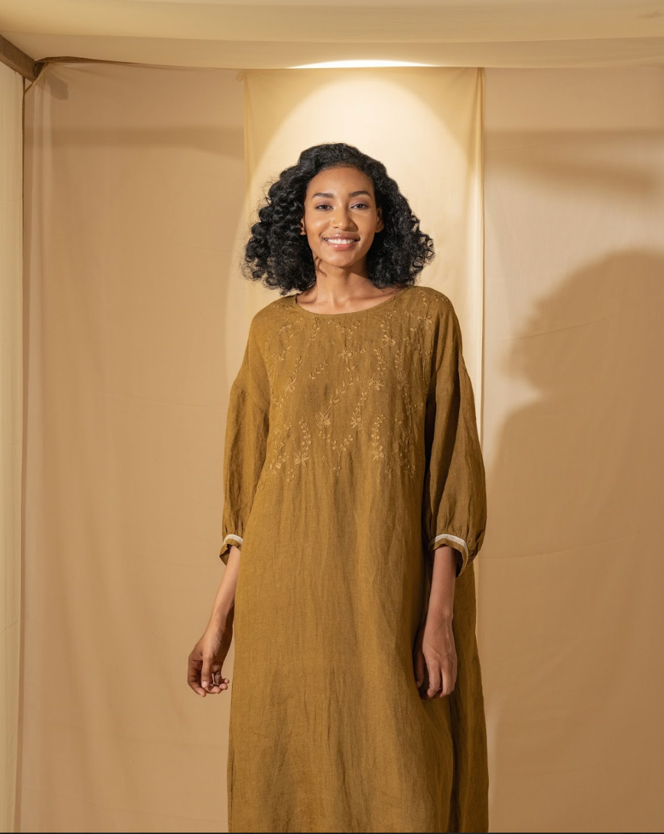 DVE 'Viha' Embroidered Dress - Mustard