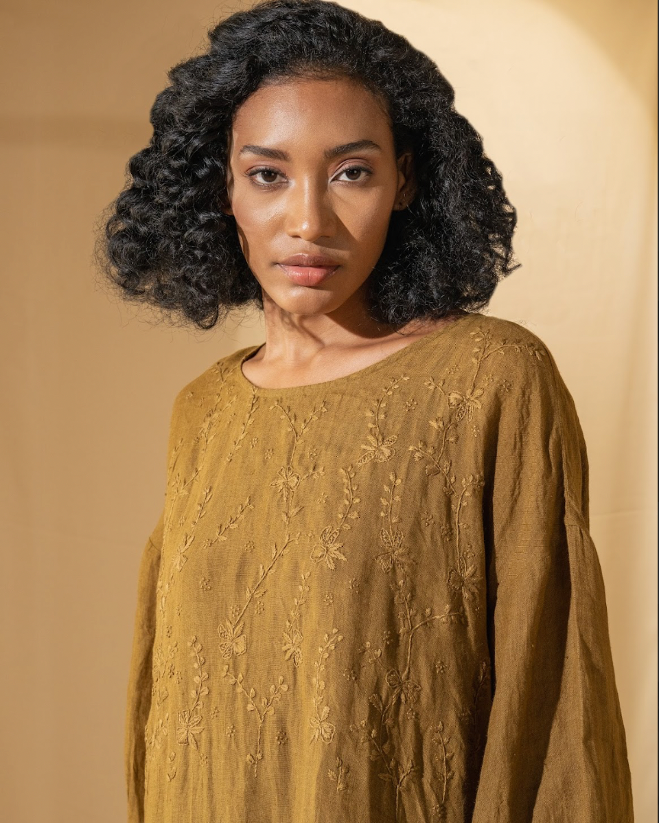 DVE 'Viha' Embroidered Dress - Mustard