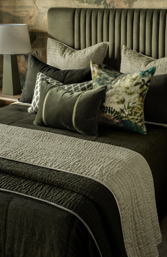 Bianca Lorenne 'Luchesi Olive' Cushion