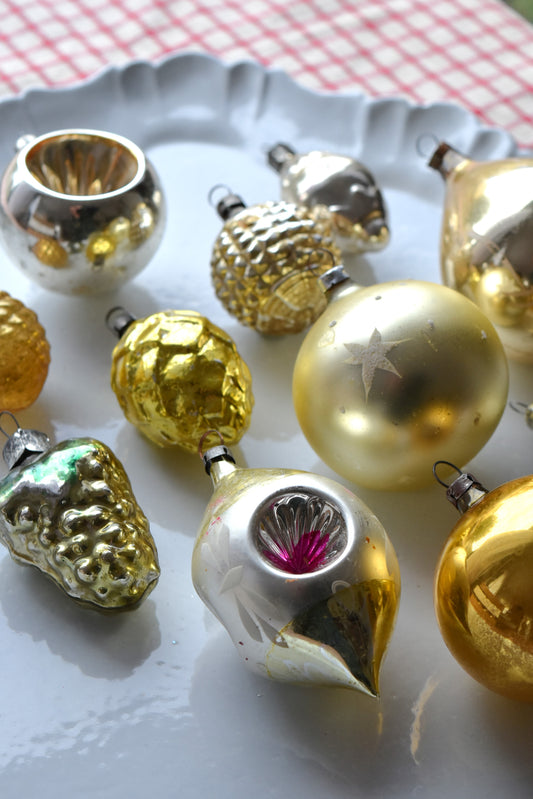 Vintage European Ornament Set - Pale Gold I