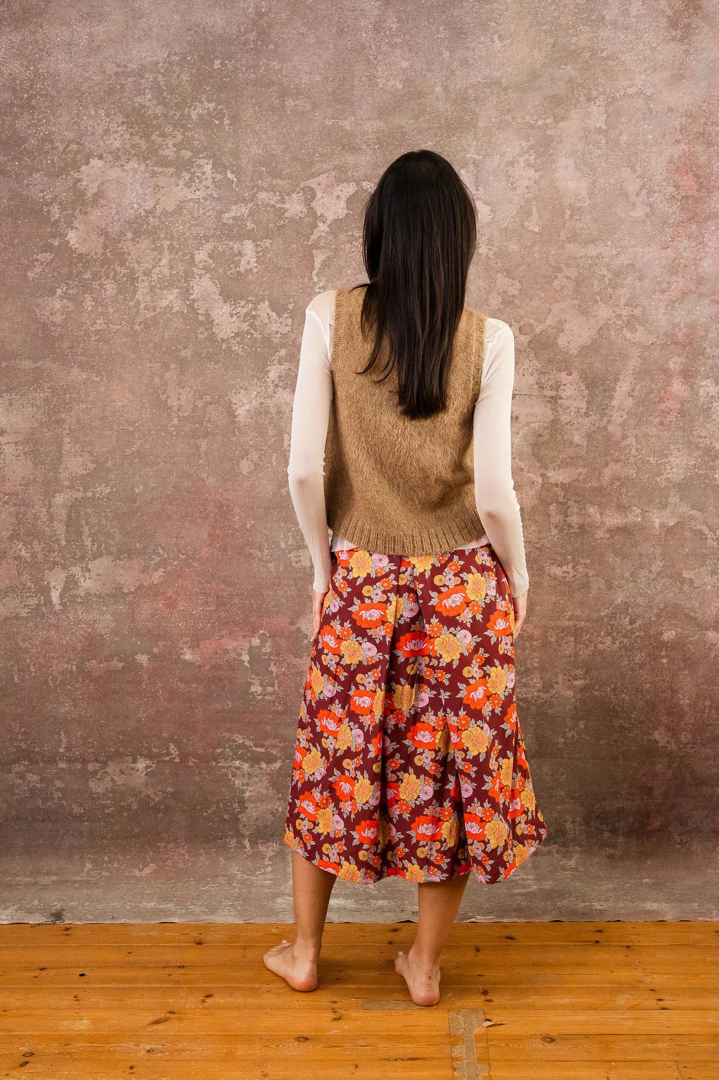 Sula Fluffy Alpaca Knit Vest - Beige