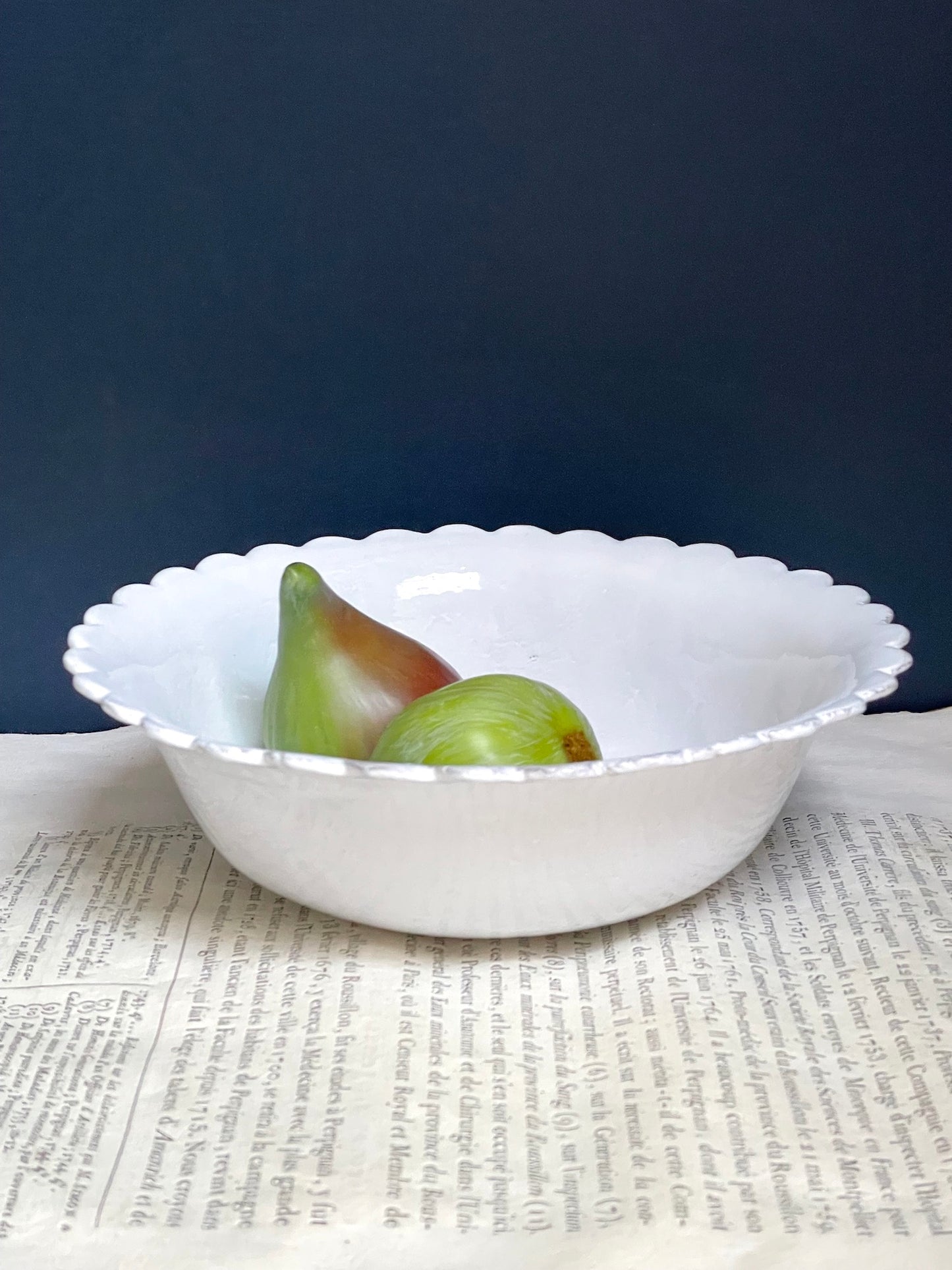 Astier de Villatte Daisy Medium Salad Bowl