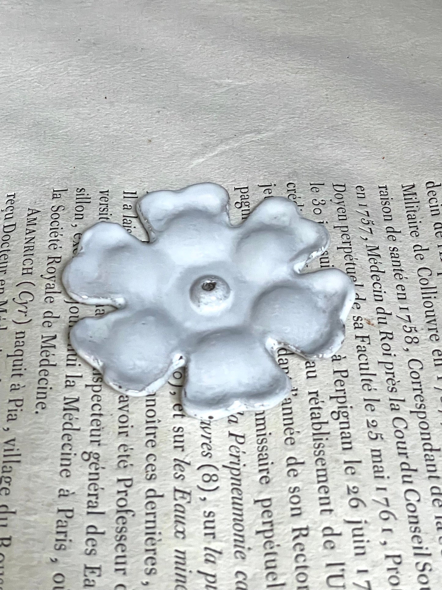 Astier de Villatte Double Chance Clover Incense Holder - RETIRED