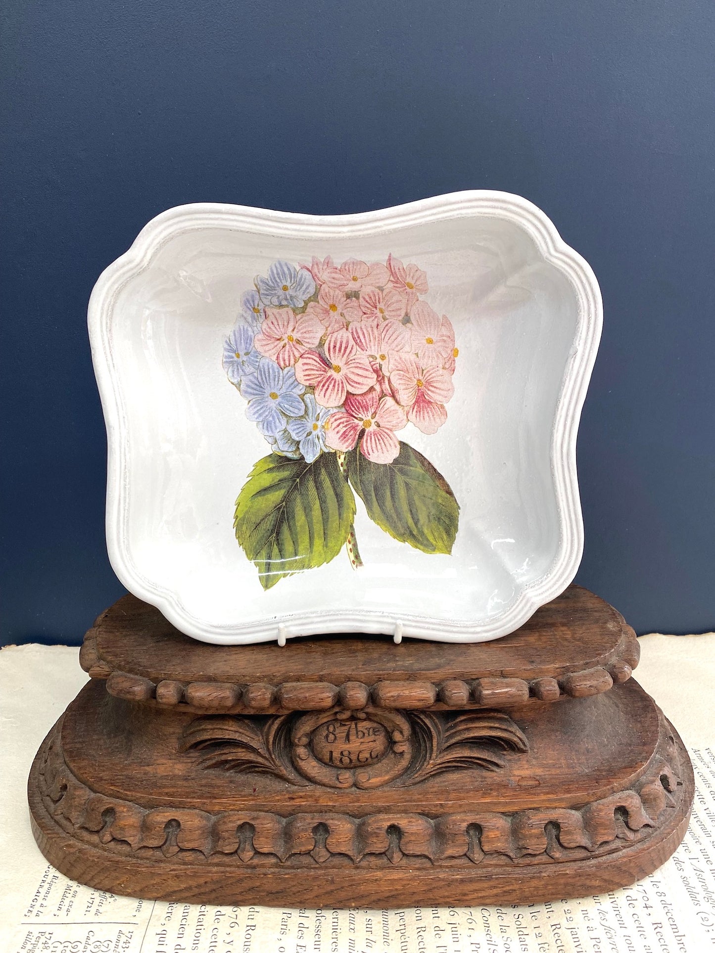 Astier de Villatte John Derian Hydrangea Flower Soup Plate