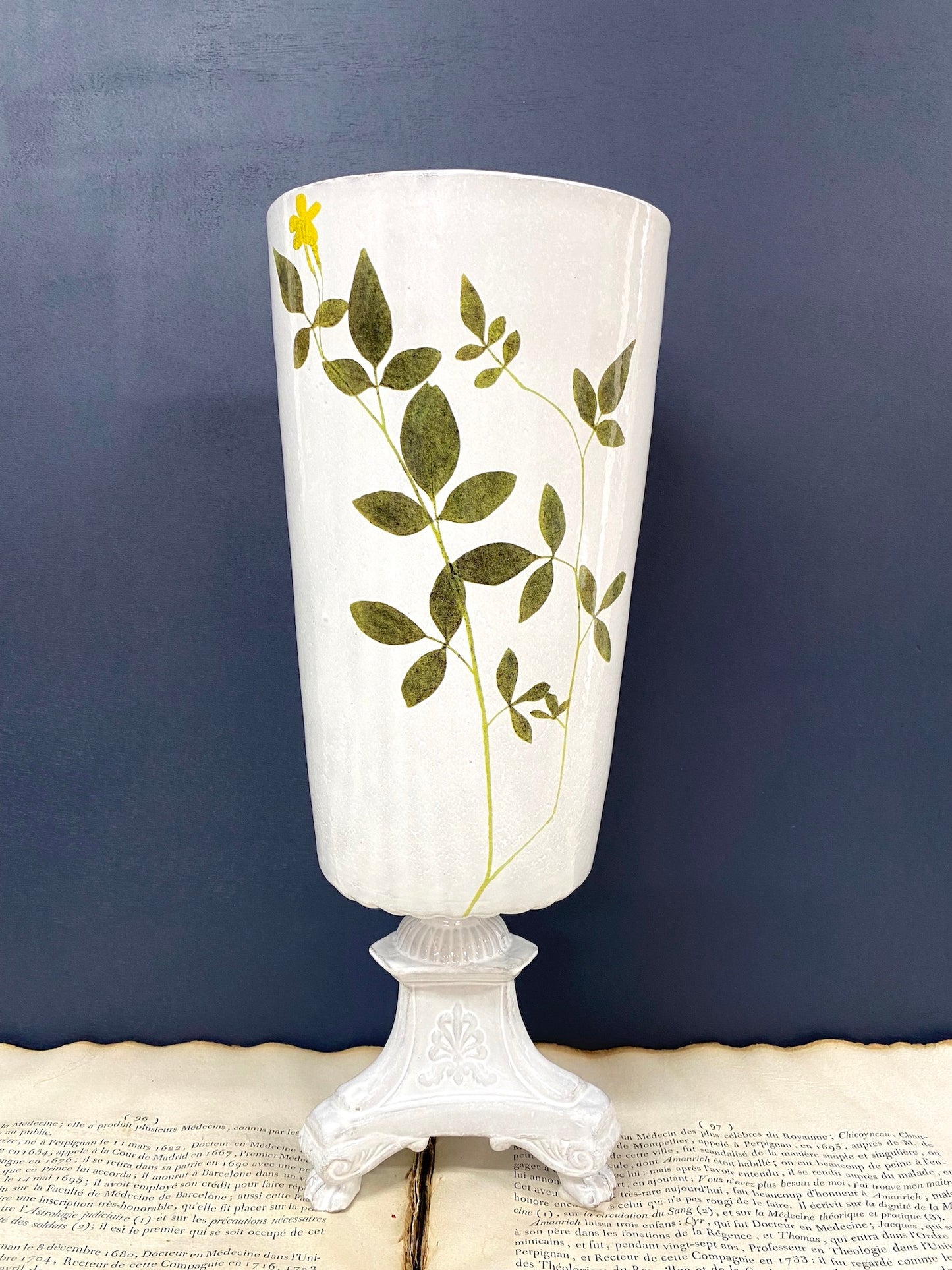 Astier de Villatte John Derian Jasmine Vase