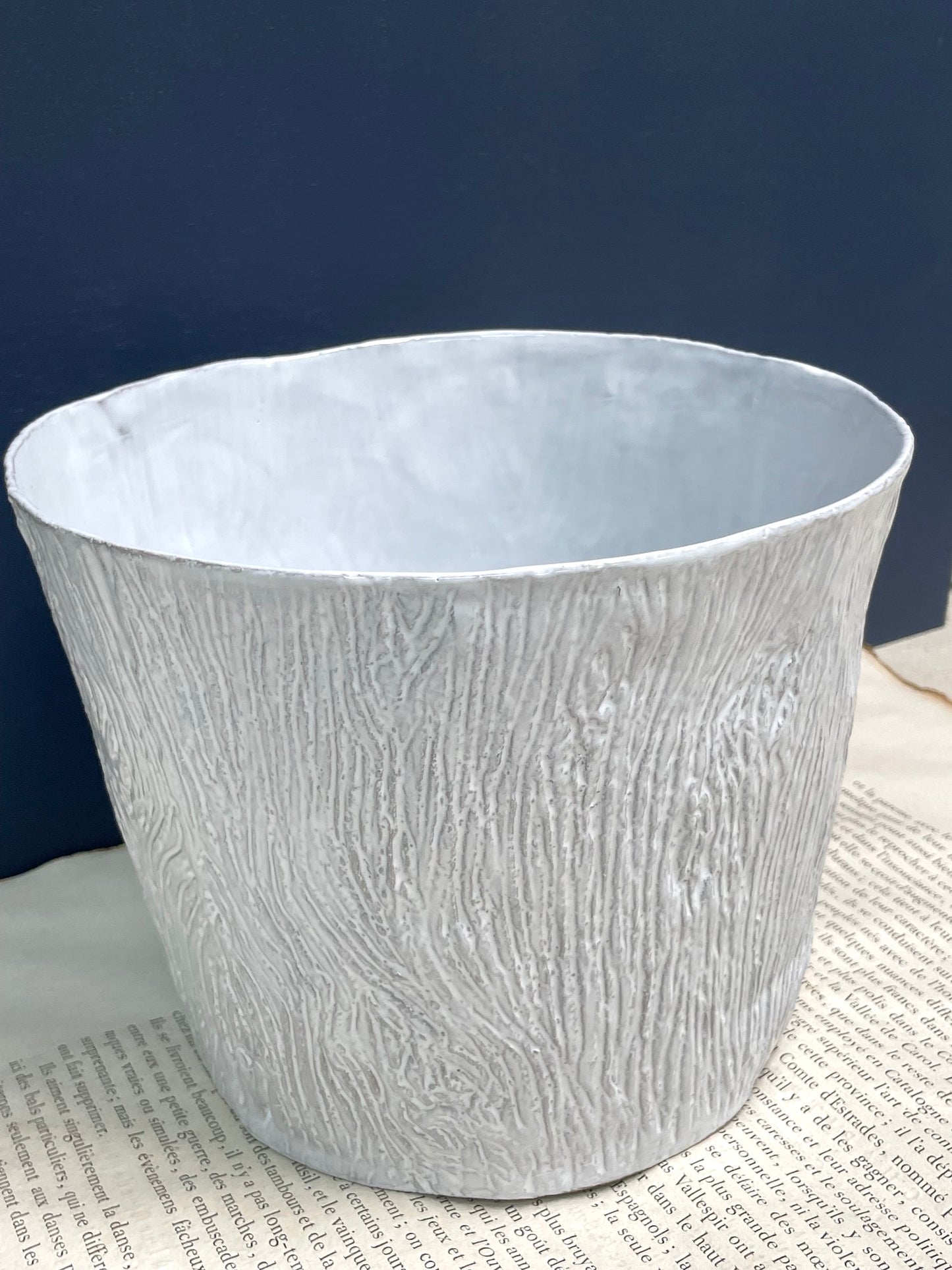 Astier de Villatte Large Nara Planter