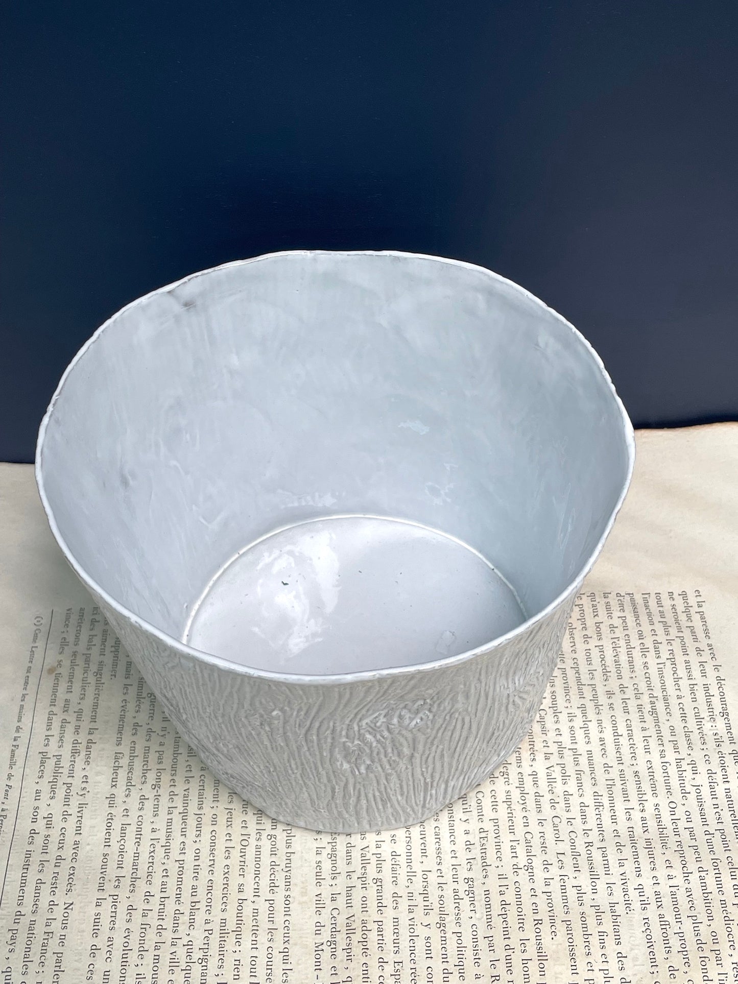 Astier de Villatte Large Nara Planter