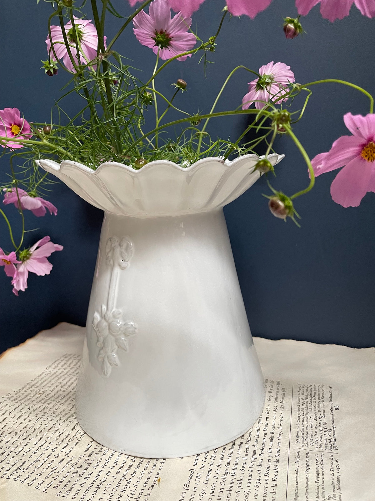 Astier de Villatte Marguerite Vase