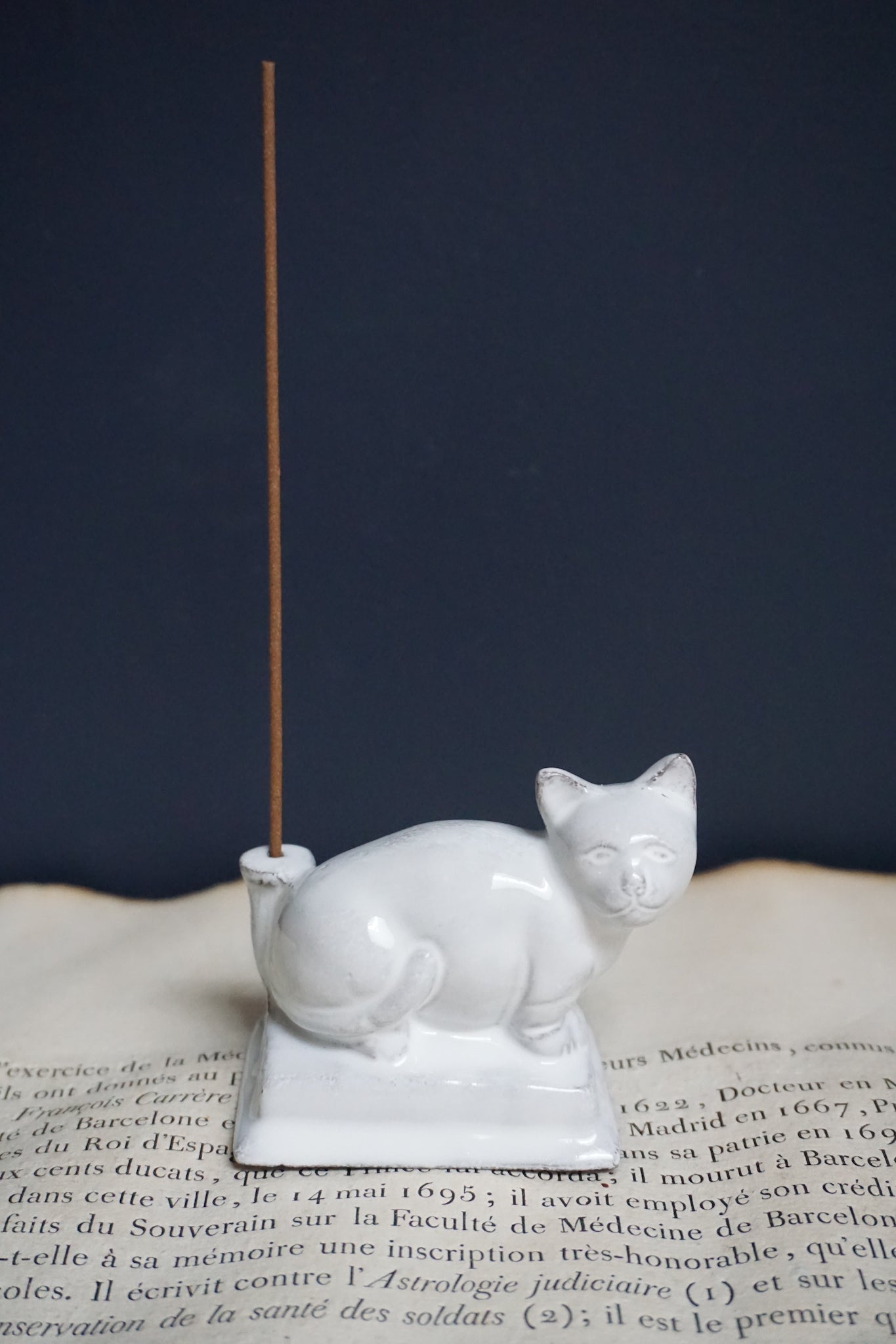 Astier de Villatte Minou Cat Incense Holder