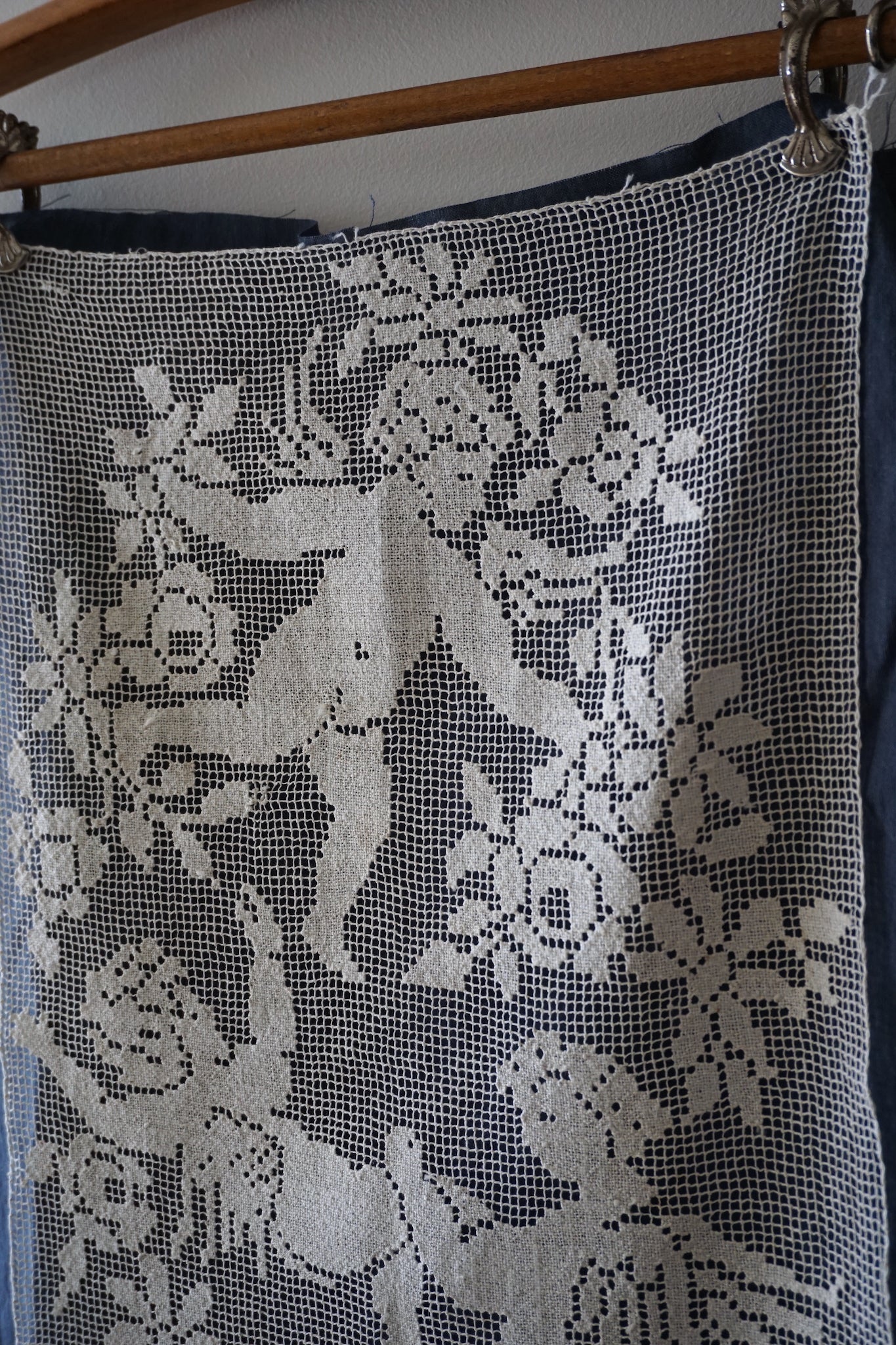 Cherub and Rose Filet Lace Panel