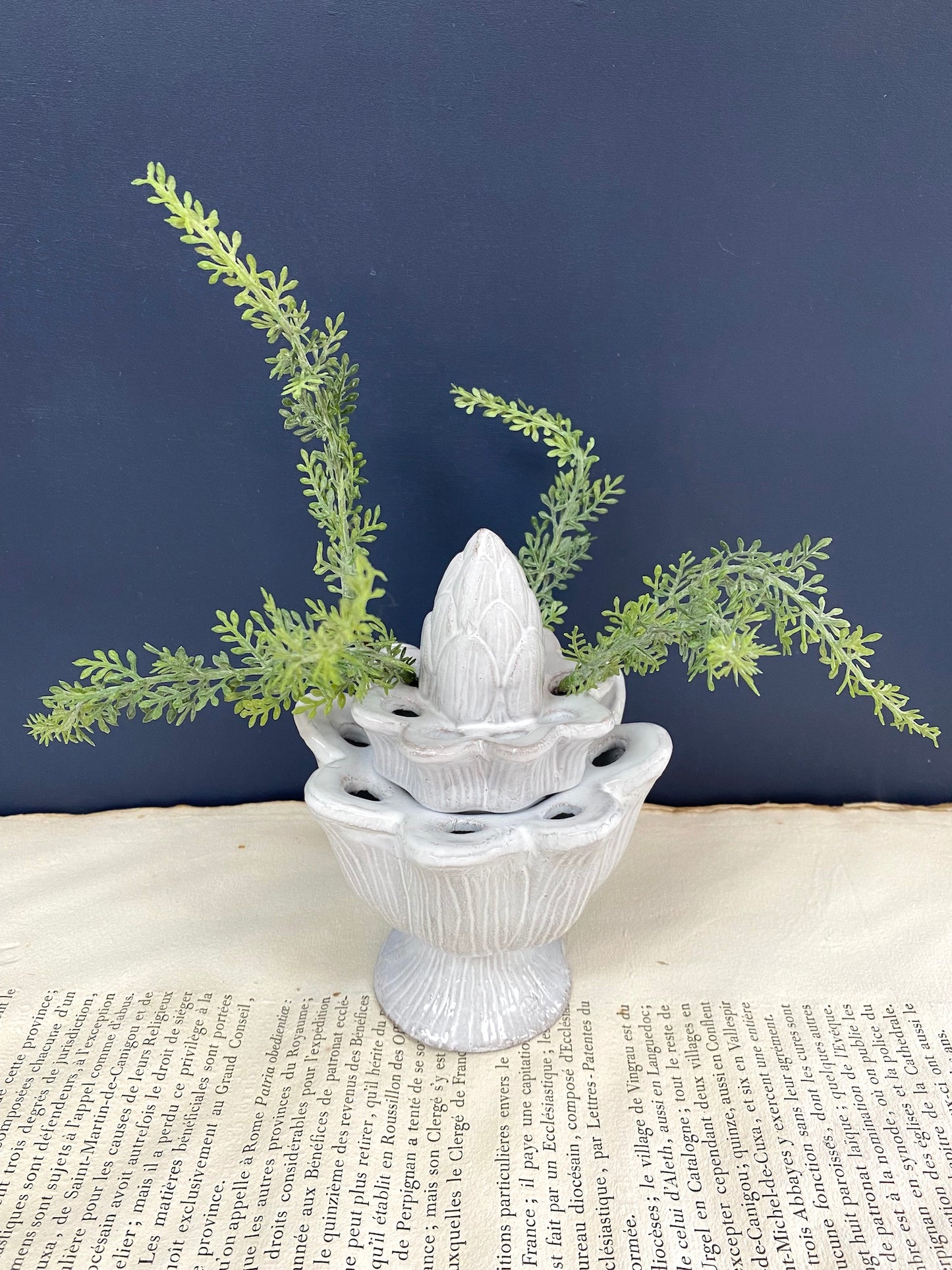 Astier de Villatte Pique Flower Holder