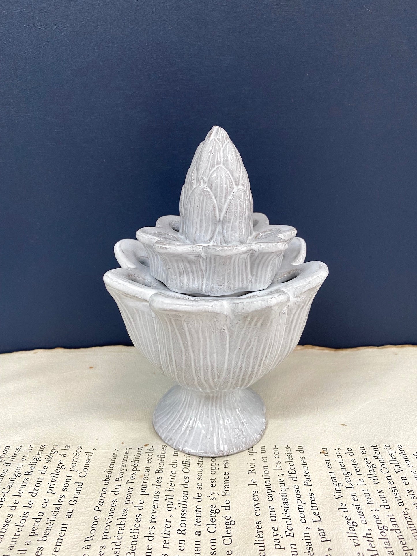 Astier de Villatte Pique Flower Holder