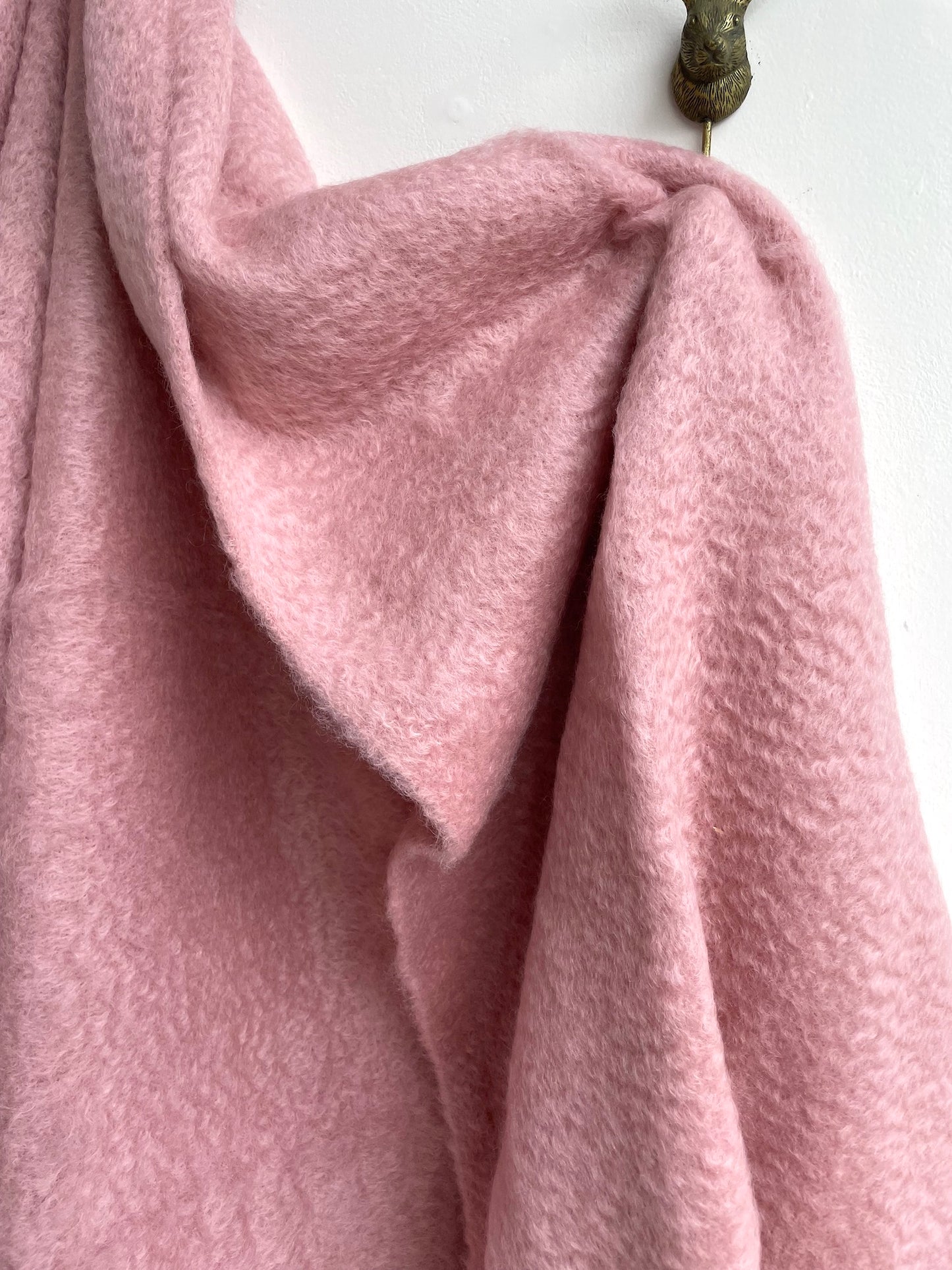 Mantas Ezcaray Pink Mohair Blanket