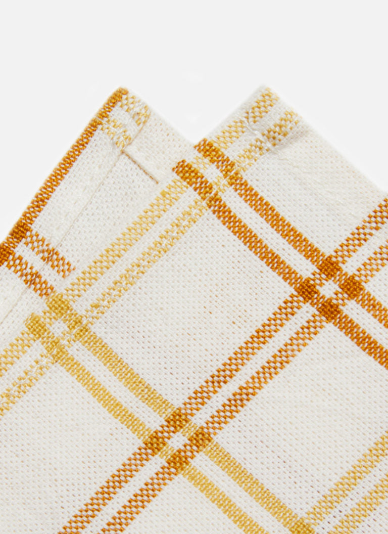 Heather Taylor Home 'Mayfair Plaid - Goldenrod' Linen Napkins Set of 4
