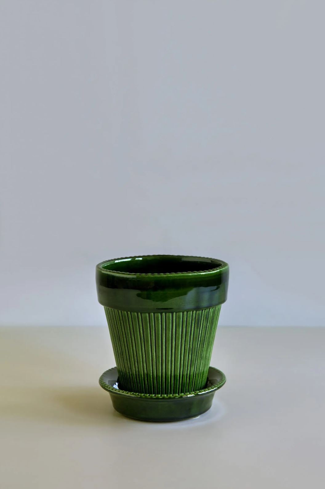 Bergs Potter 'Simona' Pot - Emerald Green Glaze
