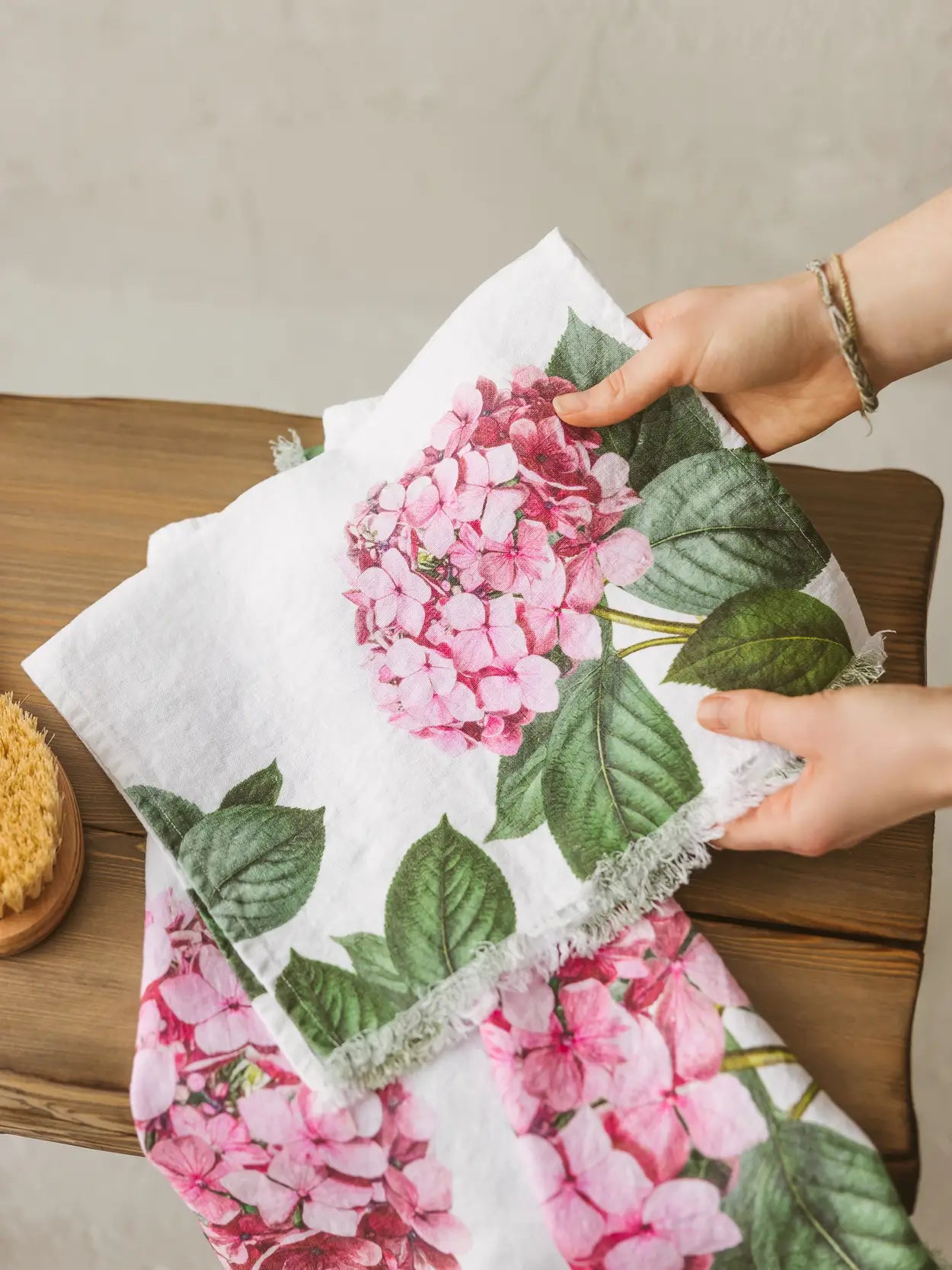 European Linen 'Hydrangea' Pair Of Hand Towels - White