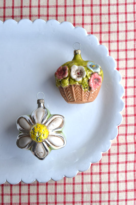 Flower Basket & Daisy - Nostalgic German Christmas Ornaments - Set XI