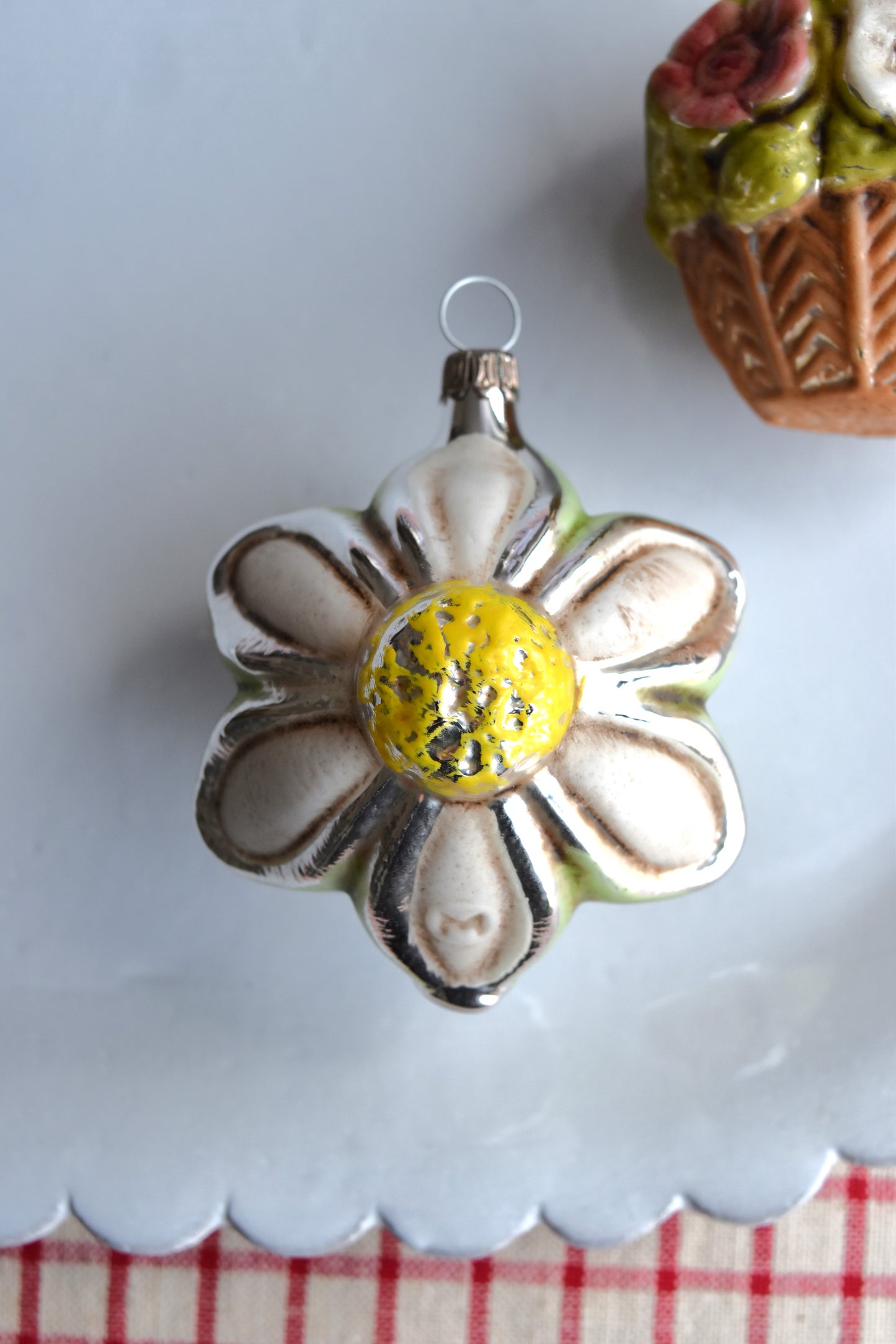 Flower Basket & Daisy - Nostalgic German Christmas Ornaments - Set XI