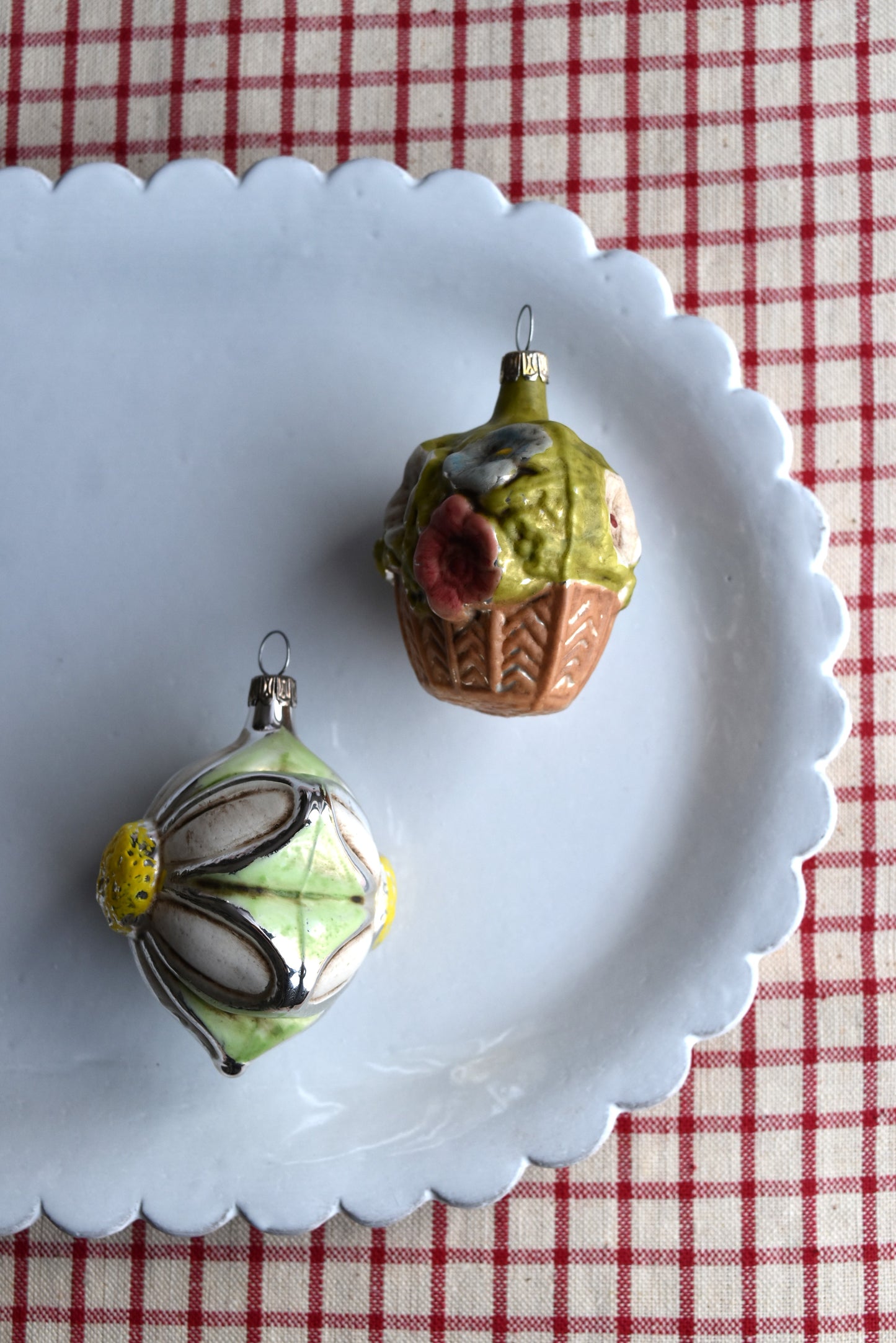 Flower Basket & Daisy - Nostalgic German Christmas Ornaments - Set XI