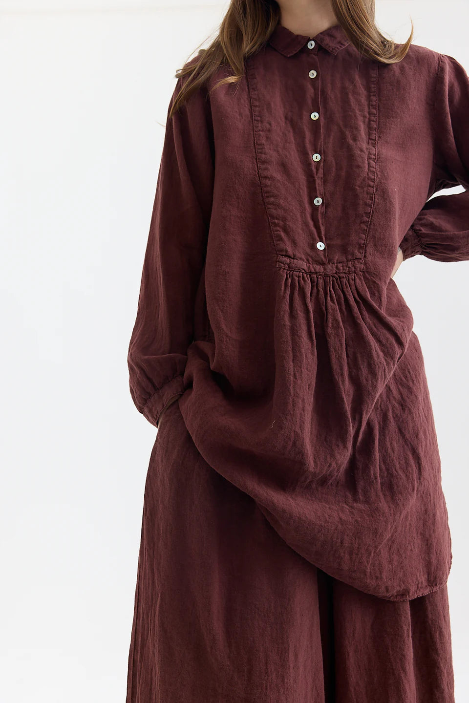 Metta Fran Long Linen Tunic - Cordovan