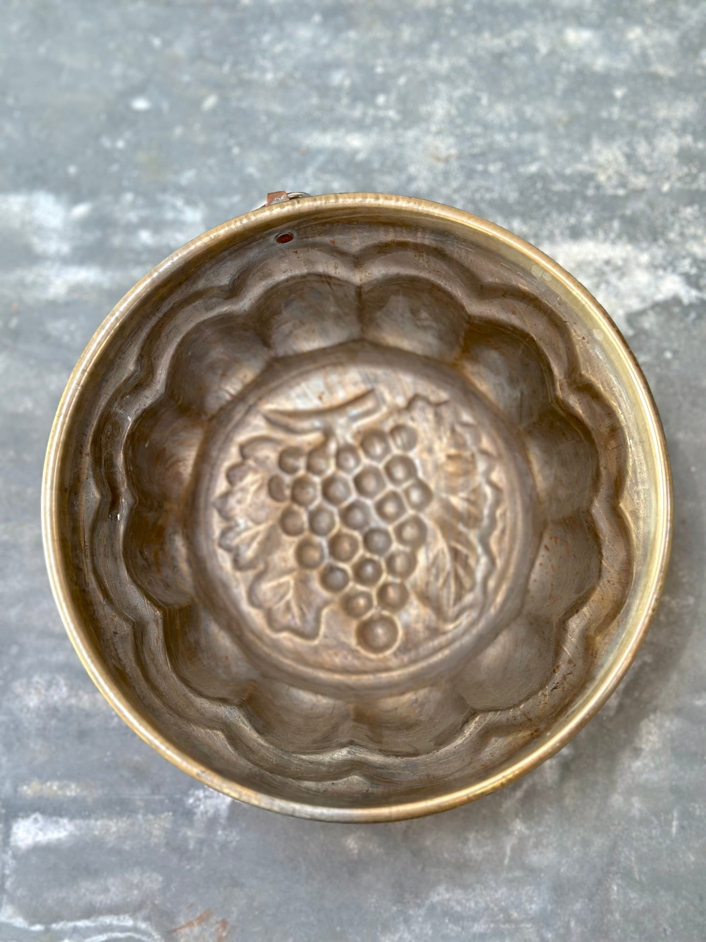 Vintage French Round 'Grapes' Jelly Mould