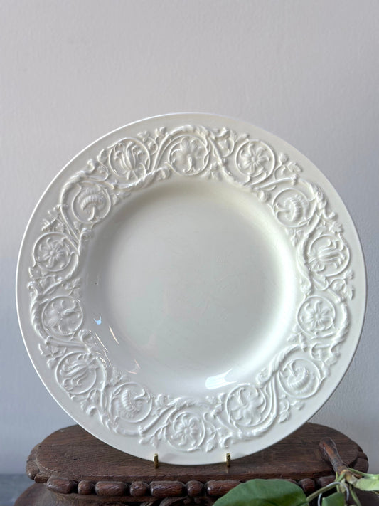 Antique English Wedgewood 'Patrician' Round Plate