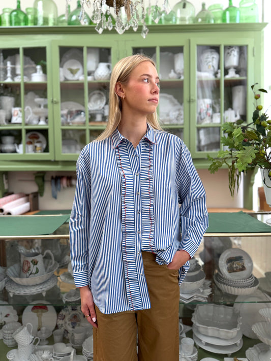 Péro Blue Stripe Shirt With Front Ruffle Detail